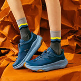 Feetures Merino 10 Max Cushion Mini Crew, Switchback Gray