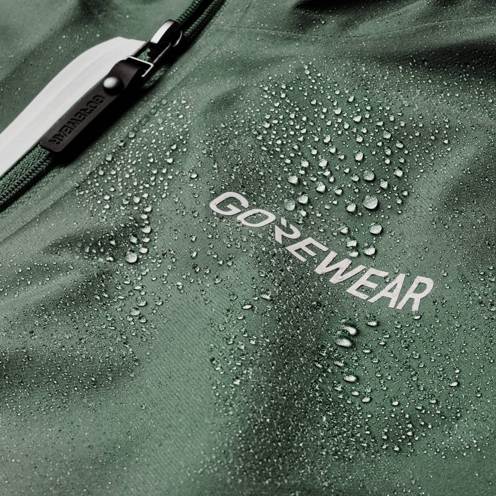 GOREWEAR Concurve Gore-Tex Logo Jacket Men, Slate Green/White