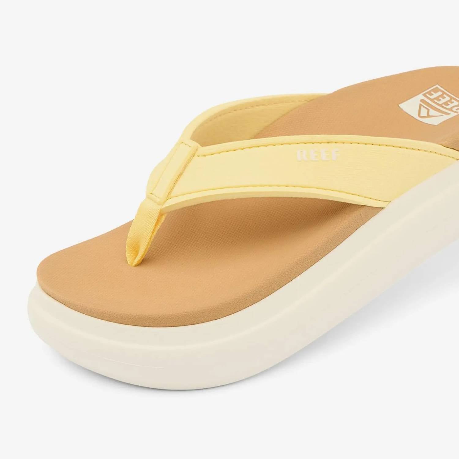 Reef Cushion Bondi, Pale Banana